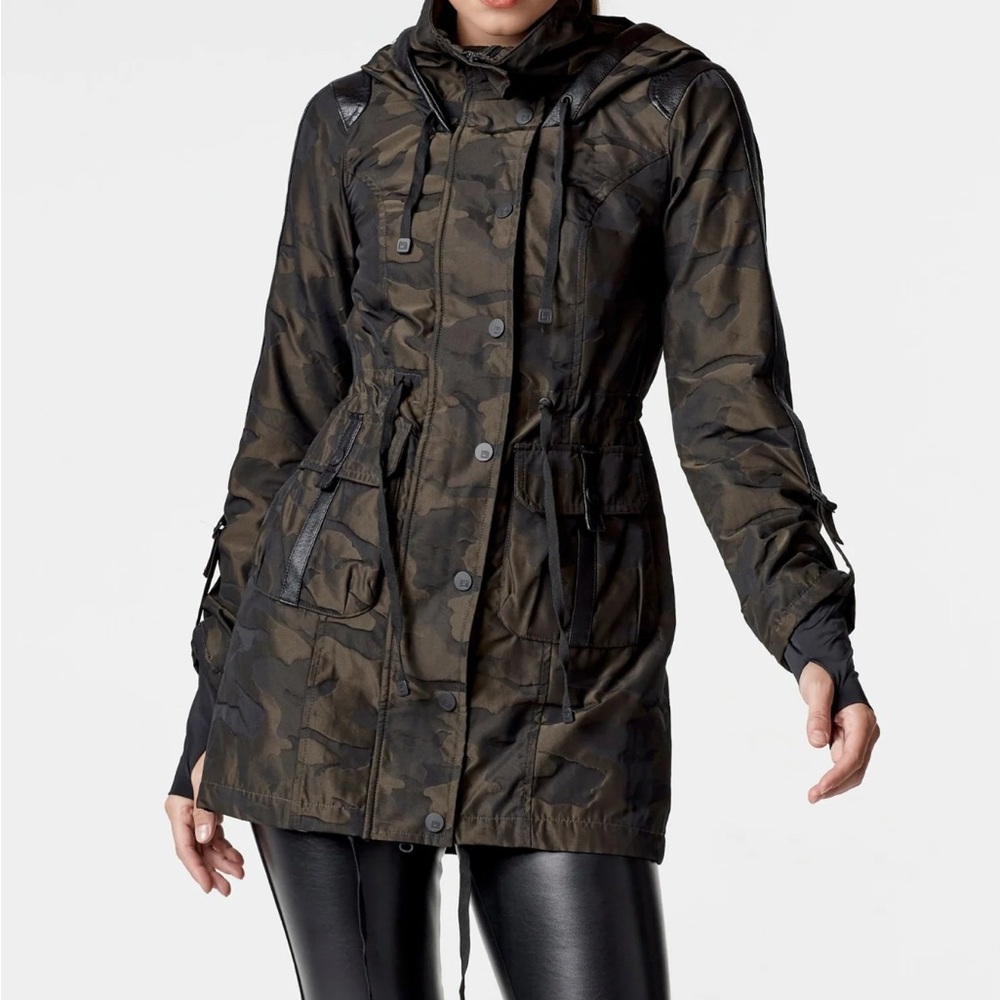 Blanc Noir Camo Anorak Raincoat